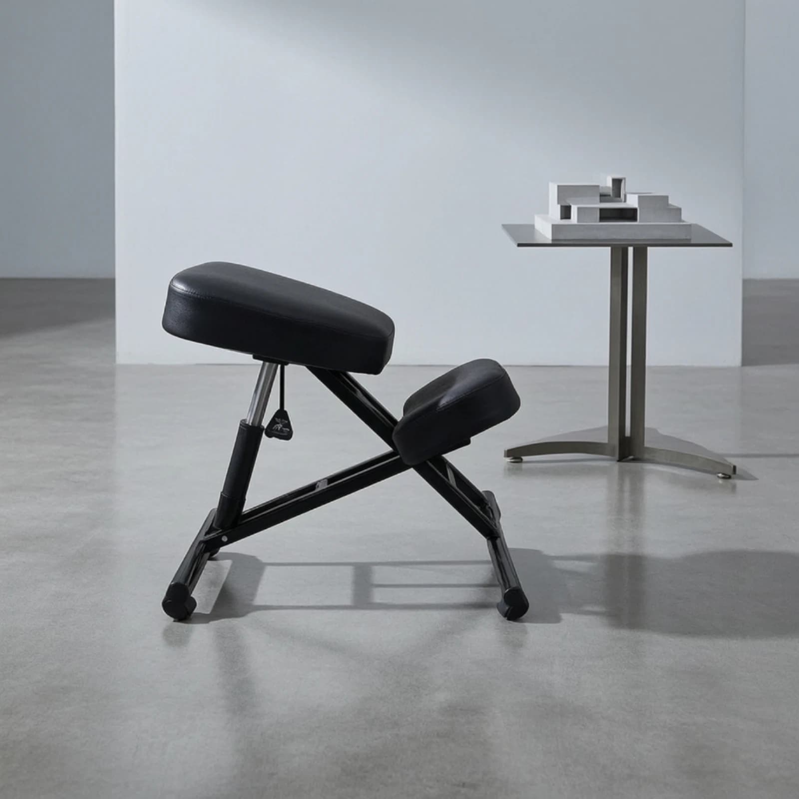 Kneeling Chair with Wheels Padded Kneeling Chair Furniture Mobile Smooth Mobility for Office Workers, Workspace, Study Room