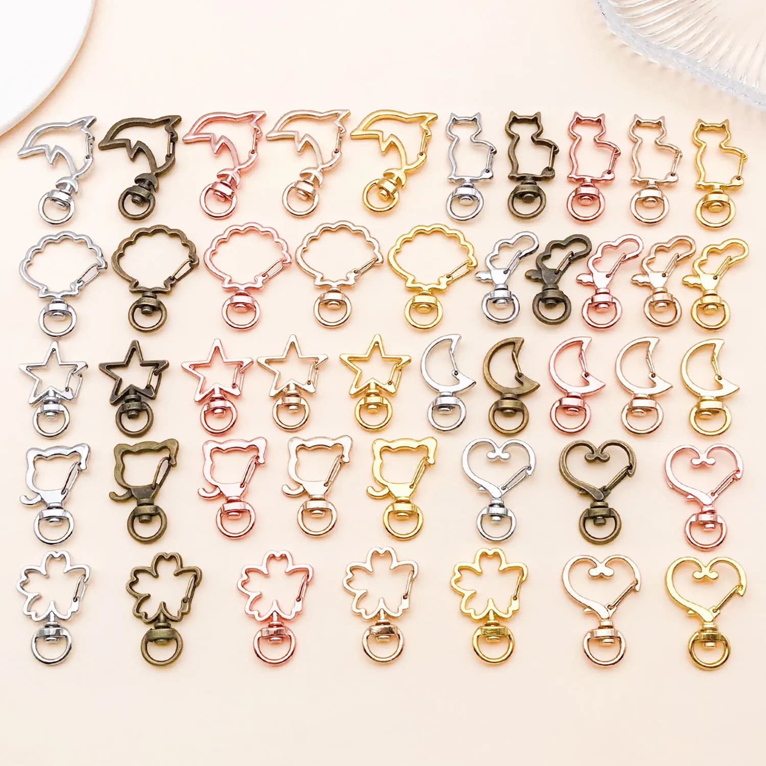 5pcs/lot Heart Star Moon Cat Dog Shell Dolphins Flowers Charms Lobster Clasps Hook For DIY Key Chain Jewelry Making Supplies